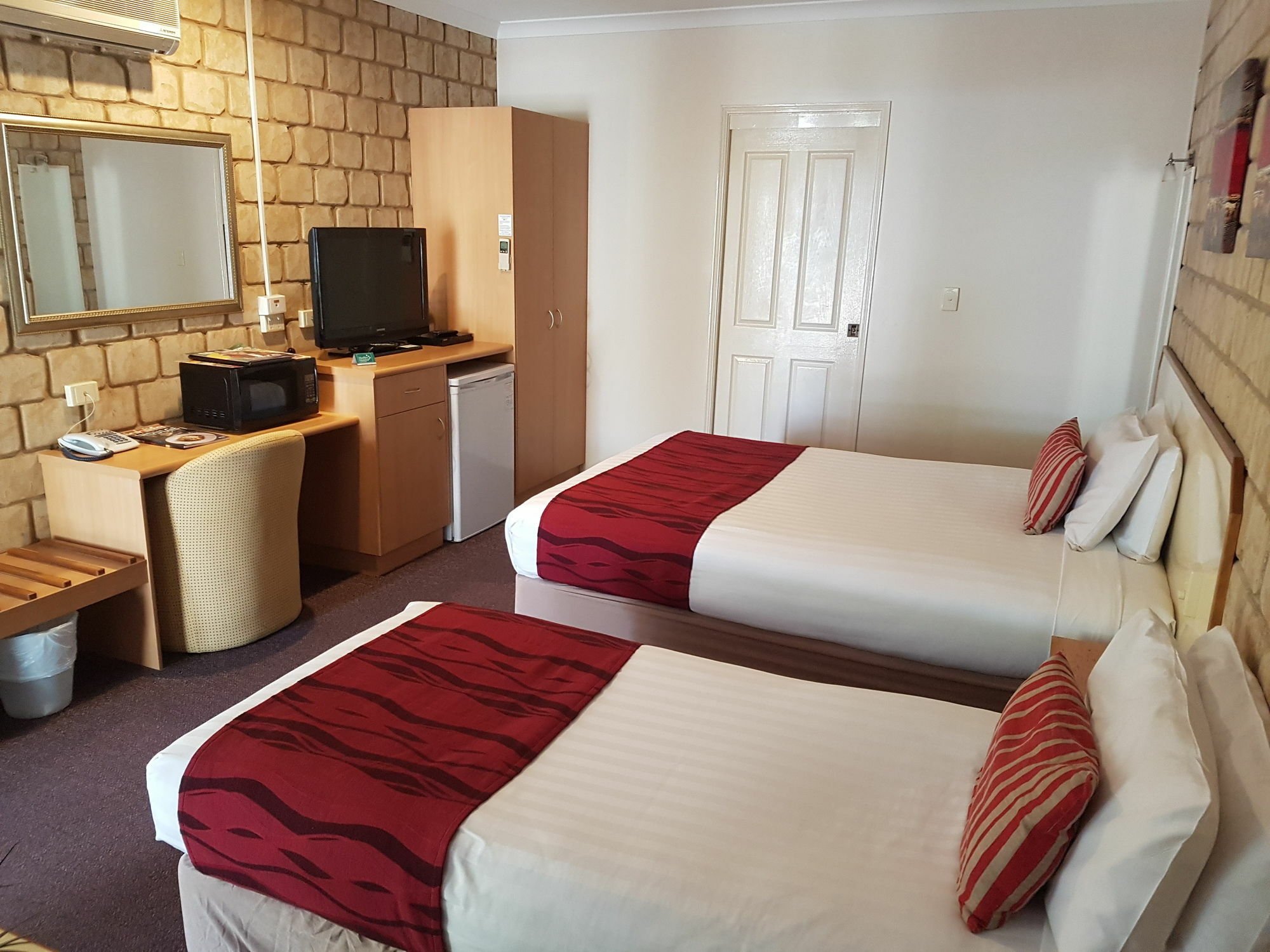 Great Divide Motor Inn Toowoomba Bagian luar foto